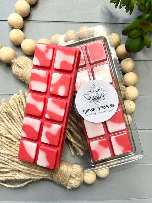 Strawberries & Cream Snap Bar