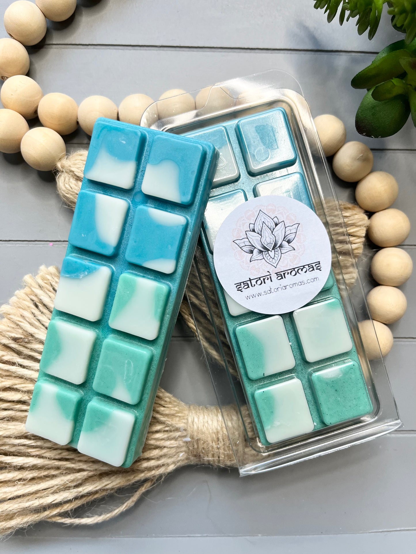 Frosted Eucalyptus Snap Bar