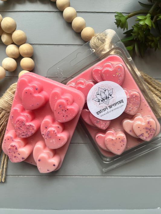 Strawberry & Lily Double Heart Clamshell